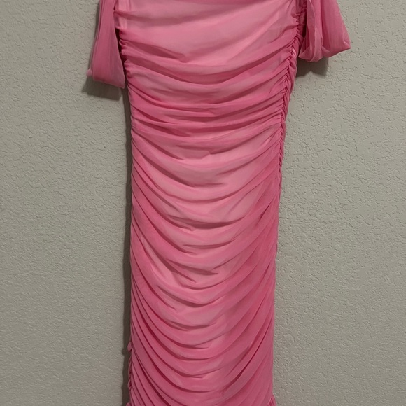 Norma Kamali Walter Off-The-Shoulder Sweetheart Fishtail Gown - Picture 7 of 13